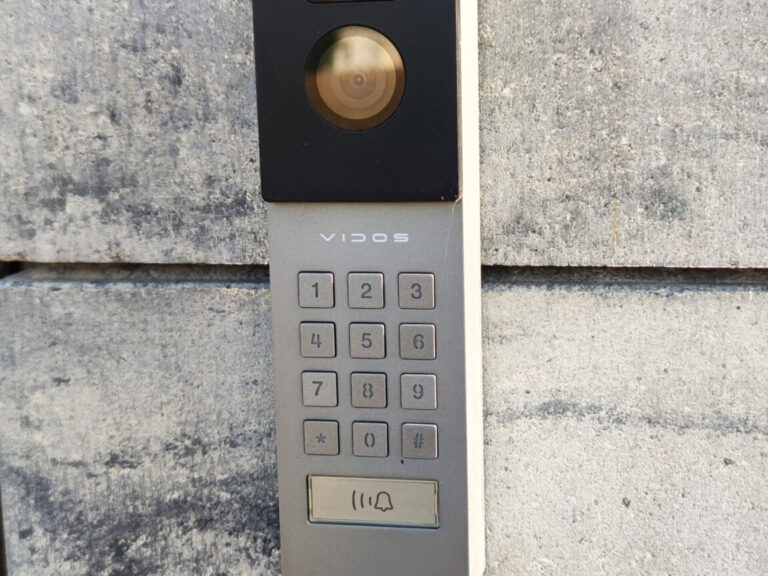 200